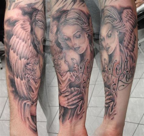 It makes complete sense to get an angel tattoo with an accompanying bible verse, and this is a design that is highly popular among tattoo enthusiasts. Design Tattoo: Guardian Angel Tattoo Designs