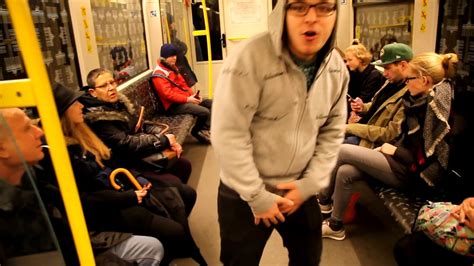 There is nothing intelligent about not standing up for yourself. Junge rapt eminem lose yourself in der Bahn Parodie - YouTube