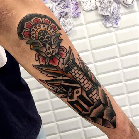 Tribal tattoo designs that are still gorgeous today usually, you'll find more tribal tattoos for men online. Pin by Mari Kulishina on old school tattoo | Tattoos ...