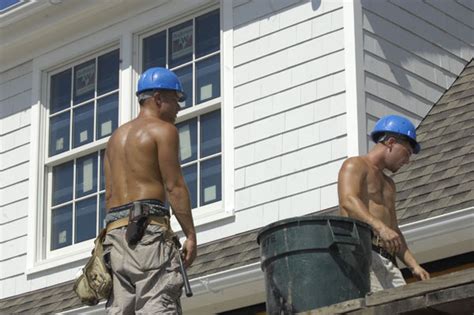 Career information center, 9th ed. Hamptons Hot Jobs: Roofers Tolerate Temperatures For The ...