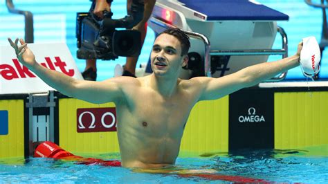 The hungarian swimmer ended with a final time of 1:50.73. Kristof Milak breaks Michael Phelps' 200m world record ...