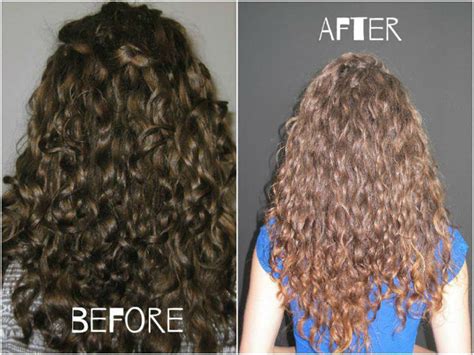 There are a few different ways to lighten hair using hydrogen peroxide, but this one below is our favorite! The Science Of Lightening Your Hair With Natural Ingredients