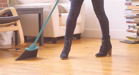 Come eliminare i parassiti della casa titty e flavia a detto fatto, ci mostrano ma efficaci rimedi potete tenere lontane le tarme dagli armadi. Eliminare gli scarafaggi dalla casa senza Pesticidi