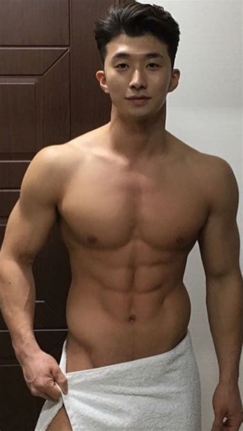 Euro hunks jerking off in group sexparty. Asian guy | นายแบบ