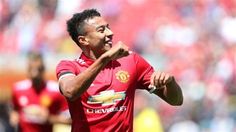 The perfect lingard jesselingard westham animated gif for your conversation. West Ham đánh bại Tottenham nhờ Jesse Lingard ghi bàn