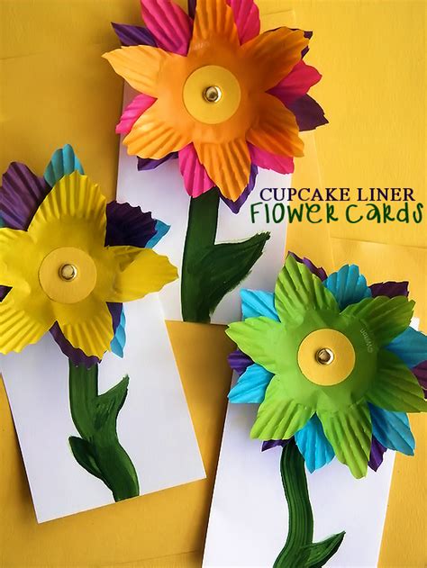 Practice pattern match by adding a different button every other button upward on the. Cupcake Liner Flower Cards | Our Kid Things | Cupcake ...