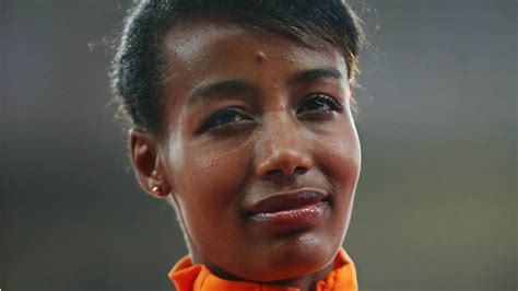 Hassan will certainly be one runner to watch this summer. Goud Sifan Hassan tijdens EK veldlopen, atlete Eindhoven ...
