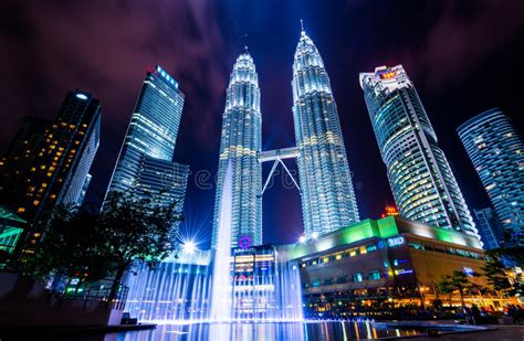 Scene from baywatch season 4 watch in full on. Night Scenes Of Twin Towers In Kuala Lumpur, Malaysia ...