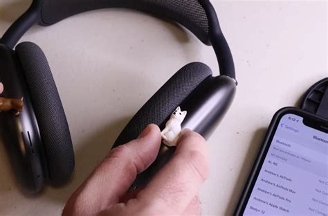 The perfect headphones for apple devotees. Hack: Sådan kan man snyde AirPods Max i stand-by ...