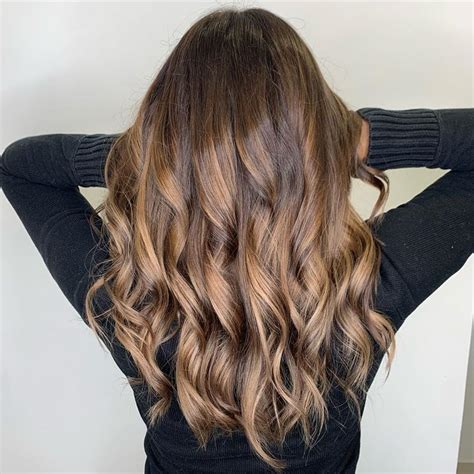 Warna rambut pria trend terbaru lengkap dengan warna cat rambut untuk pria dan yang disukai wanita. Contoh Warna Rambut - Siti