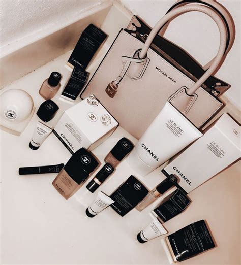 The largest clean beauty skin care assortment formulated with only clean ingredients. Pin by grapewinem0m on beauté (With images) | Chanel ...