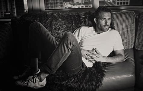 You can also upload and share your favorite ryan reynolds ryan reynolds wallpapers. Wallpaper photo, sneakers, jeans, t-shirt, actor, lies ...