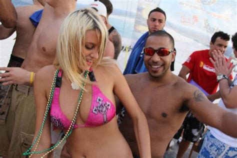Track elected officials, research health conditions, and find news you can use in politics before freshmen purchase textbooks at college bookstores, they should consider renting. Spring Break Girls (68 pics)