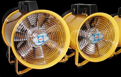 Hanya saja, pemasangan dan fungsinya memiliki perbedaan dibandingkan kipas angin biasa. Jual Kipas Angin Exhaust Portable Vanco Axial Flow Fan 12 ...