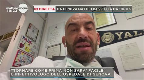 Venite a fare un giro nel mio reparto, l'età media è di 75 anni e i giovani non finiscono intubati 14/10/2020. Coronavirus: da Genova l'infettivologo Matteo Bassetti ...