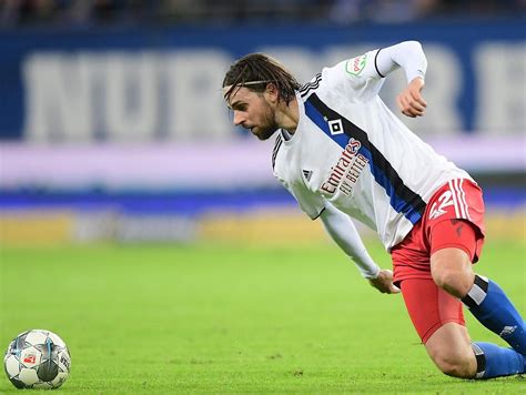 Beim hsv kehrt stephan ambrosius nach abgesessener gelbsperre ins abwehrzentrum zurück. „Dafür geht es um zu viel": Derby-Pleite hinterlässt ...