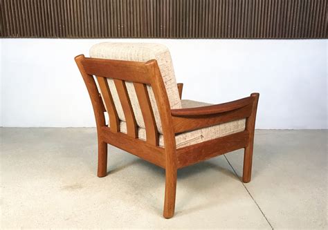 Exklusive anrichte frederiksborg, in mehreren holzarten 112 x 44 / 42 x 97 cm. Dänischer Sessel aus Teak und Wolle von Dyrlund, 1960er ...