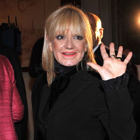 Pavone's career began in 1962 when she won the first edition of the festa degli sconosciuti (unknown performing artist contest). Rita Pavone: "Napoli è sinonimo della vera musica, De ...