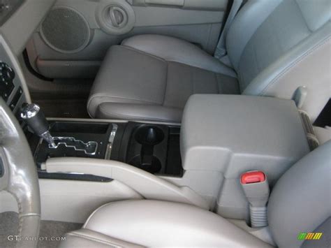 2006 Jeep Commander Standard Commander Model interior ...