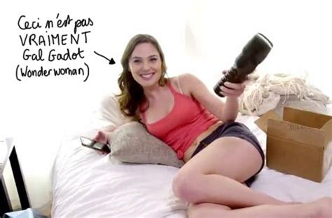 Site de vidéos zoophiles avec des films de bonne qualité mettant en scènes des femmes avec des animaux. Porno avec des stars ajoutées par ordinateur : réflexions