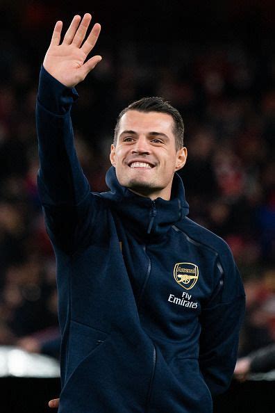 Granit xhaka solid defensive skills 2020. Pin on Futebol