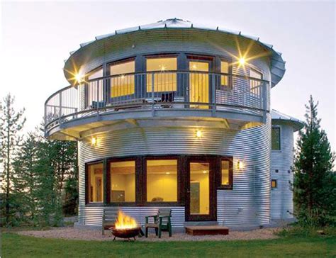 To learn more or book your stay in one of the grain bin cabins, contact o'brien county conservation at 712.295.7200. Grain Silo Home is Metal Roundhouse Beauty - Off Grid World