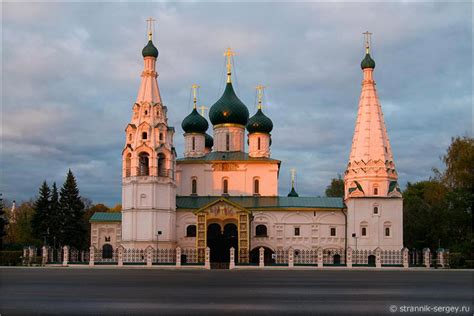 Строилась церковь на средства богатейших купцов иоанникия и вонифатия скрипиных. церковь Ильи Пророка