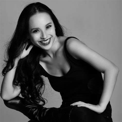 Последние твиты от jasmine suraya chin (@jasmine_suraya). Gambar Terbaru Jasmine Suraya Chin | EncikShino.com