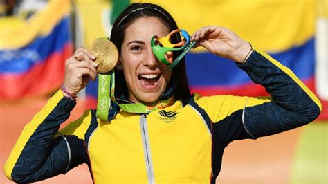 En cada competición se involucran por separado atletas de cada sexo y se otorgan un primer, segundo y tercer lugar. JUEGOS OLÍMPICOS RÍO 2016: MARIANA PAJÓN REPITE ORO PARA ...