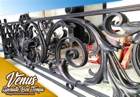 60 contoh model desain pagar rumah minimalis modern terbaru 70 model pagar rumah minimalis kayu dan besi dalam membangun sebuah rumah pagar merupakan satu komponen yang cukup penting meski pun saat ini kebanyakan rumah terutama rumah bergaya minimalis tidak memiliki. Model Pagar Besi Tempa Terbaru Klasik Sederhana 2018 ...