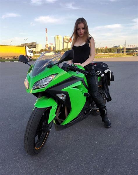 Check spelling or type a new query. Rider Wanita Cantik Dan Seksi Dari Seluruh Dunia