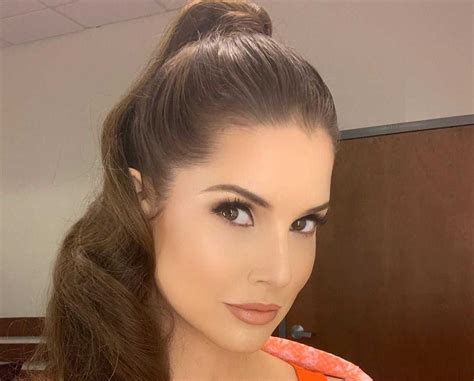 Living in hollywood, amanda cerny is an international model, actress and comedic star. Amanda Cerny | Instagram Live Stream | 2 January 2020 | IG ...