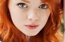 who emma stone star name flame haired actress lass looks stars pornstars dead list look swift taylor celebs meet goes