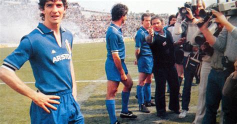Paolo rossi, who scored six goals as italy won the 1982 world cup, has died aged 64. MATCH REPLAY. Le jour où... Paolo Rossi revient à la ...