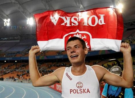 The first world record in the men's pole vault was recognized by the international association of athletics federations in 1912. Skok o tyczce - Pinger.pl