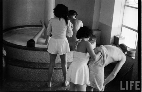 Where is the russian bath house in chicago? An Intimate Look Inside a 1950s Tokyo Bath House