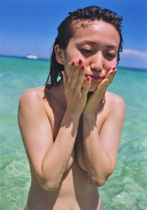 Search for text in url. 元AKB48 大島優子 セクシー 手ブラ おっぱいの谷間 トップレス ...