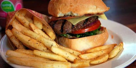 Share all sharing options for: 14 Fast Food Items You Can't Get Anymore