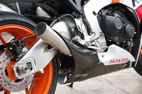 Gms exhaust systems are designed for the elite rider seeking top of the line performance, fit, finish and value. 2012 - 2016 Honda CBR1000RR Exhaust Kit GP2