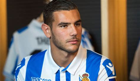 #swearing in your 2nd language is always a pleasure #i mean many play in spain anyway so like ofc they got it yo theo get your brother man!! Theo Hernández will sich „beweisen und zurück zu Real ...