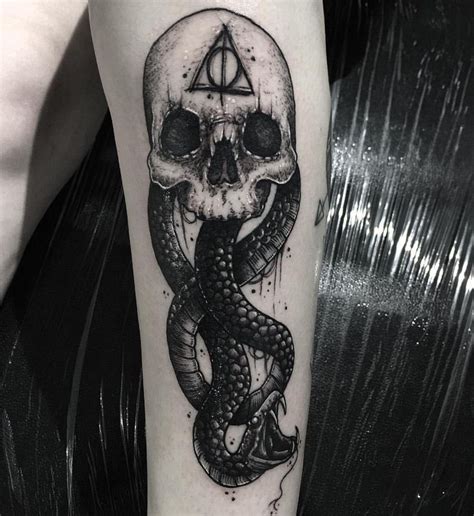 Harry potter tattoos harry potter snake harry potter dark mark neue tattoos body art tattoos sleeve tattoos tatoos lord voldemort trendy tattoos. Harry Potter Dark Mark. #btattooing #txttooing # ...