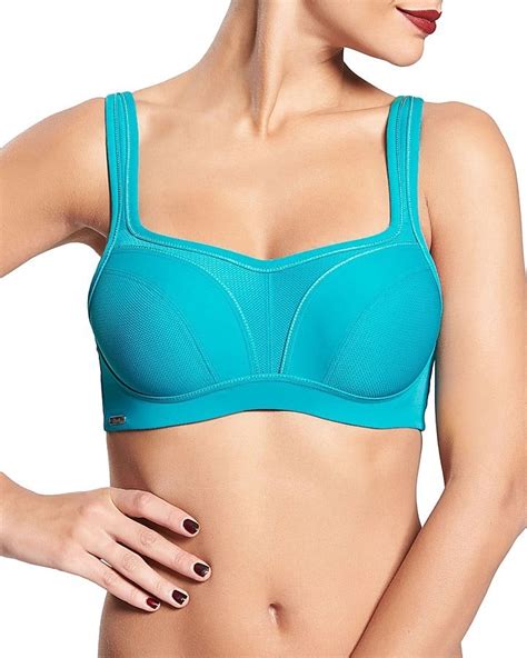 The fabric will feel firmer and denser, and the overall bra will. Chantelle High Impact Sports Bra | Sports Bras For Big ...