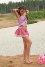 Su nombre real es sandra orlow, atualmente tiene 19 años y vive por san petersburgo, rusia. FF-Models Sandra Orlow - Set 141
