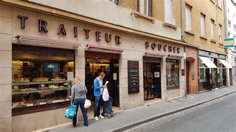 Boucherie vessiere croix rousse, société à responsabilité limitée, au capital social de 44120,00 euro, dont le siège social est situé au 3 rue du mail, 69004 lyon 4eme. Maison Vessière - Boucherie charcuterie, 3 rue du Mail ...