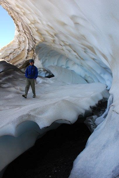 Copahue is one of the most active volcanic centers in argentina. Ascenso al cráter del Volcán Copahue - Revista LUGARES ...