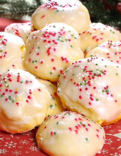 These lemon crinkle cookies are perfect if you love lemon desserts! Easy Christmas Cookies Giada - Giada Cookies / Best ...