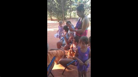 En un gesto sorpresivo que ha tenido muy buena recepción en sus millones de seguidores en instagram, el cantante puertorriqueño ozuna compartió una fotografía junto a su familia completa. Familia ozuna - YouTube