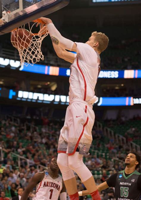 Jun 22, 2021 · lauri markkanen, f/c, restricted free agent. NCAA Tournament: Lauri Markkanen provides Arizona with a ...