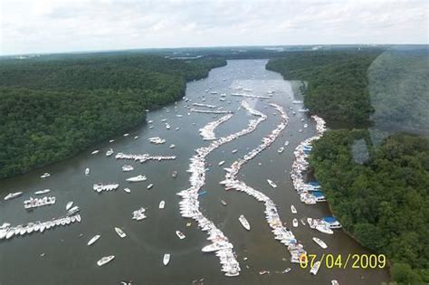 Party cove is easily found by passing under the grand glaize bridge at the 19 mile marker of the main channel, where us highway 54 crosses the lake in osage beach. Lake of the Ozarks Party Cove | Water fun, Lake