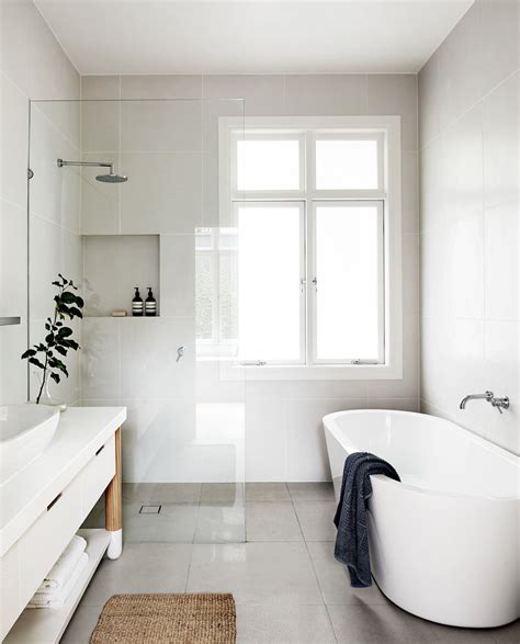 In small bathrooms, recessed storage saves space. 15 Small Bathrooms that are Big on Style | Bathroom layout ...